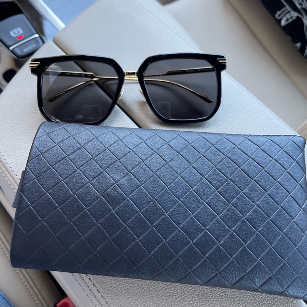 ⭐️AUTHENTIC Bottega Veneta Square Sunglasses, 57mm⭐️